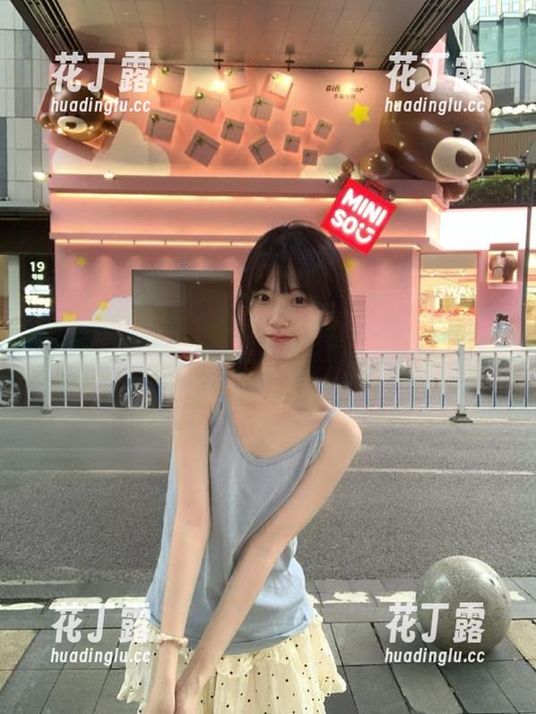 从Candy Ball的视角看Hitomio吉他姐妹，独家Cos写真下载.txt